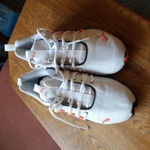 Puma Sneakers/ Shoes